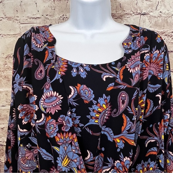 A Pea In The Pod Navy Paisley Long Sleeve Blouse - Picture 4 of 10